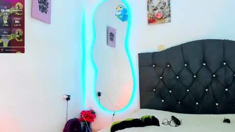 Victoria  independent model online show from 10.21.25