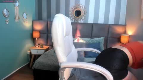 Victoria online show from 12.06.24