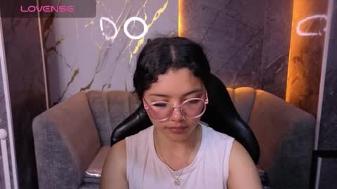 Snapshot of victoria_castillo_b chatting on 02.28.26 victoria_castillo_b online show from 02.28.26