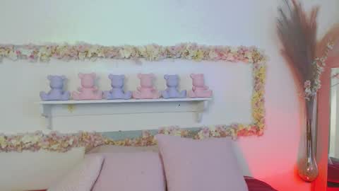 Snapshot of victoria_cherry_ chatting on 09.24.25 victoria_cherry_ online show from 09.24.25