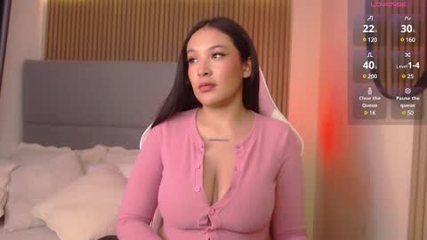 Victoria Collins online show from 02.07.25