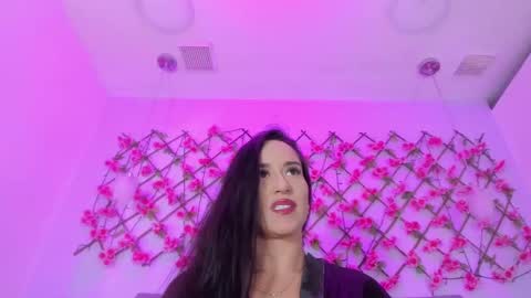 Snapshot of victoria_cooper3 chatting on 03.01.25 valentina online show from 03.01.25