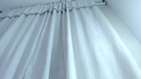 Snapshot of victoria_cooper3 chatting on 09.20.25 valentina online show from 09.20.25