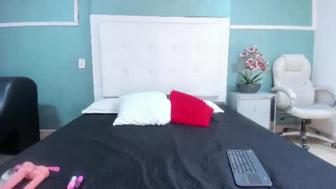    online show from 06.19.26