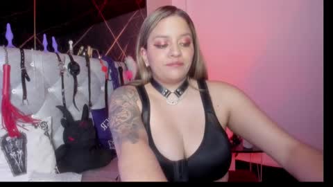 victoria_floyd1 online show from 09.20.25