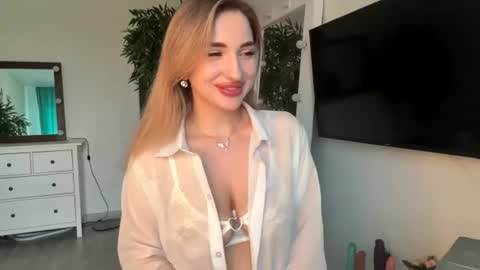 Victoria online show from 06.27.26