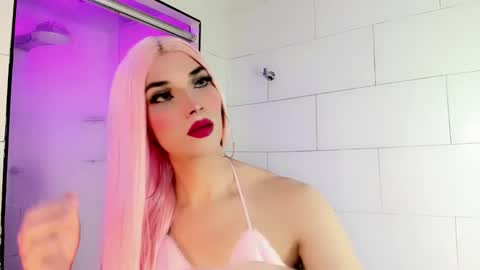 Victoria online show from 10.28.25