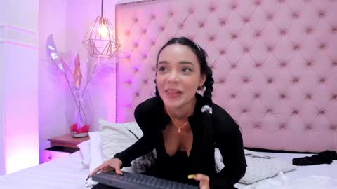 victoria_kitt online show from 01.05.25