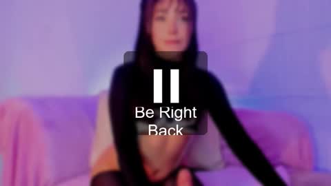 Victoria Laurent online show from 11.21.25