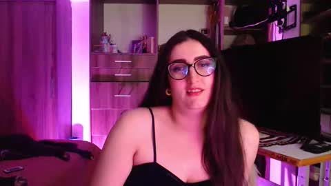 Victoria online show from 05.23.26