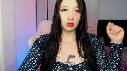 Snapshot of victoria_smile_ chatting on 09.30.25 Victoria online show from 09.30.25