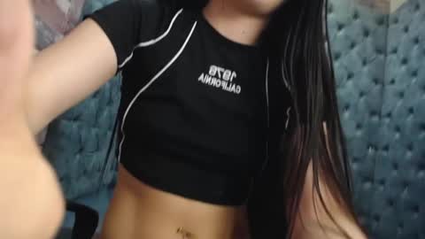 Snapshot of victoria_storm_ chatting on 02.22.25 victoria_storm_ online show from 02.22.25