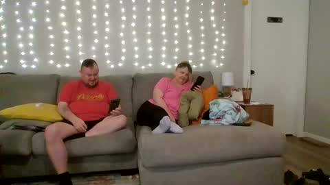 Victoria and Jesse online show from 10.02.25