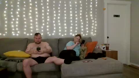 Victoria and Jesse online show from 10.11.25