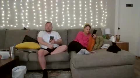 Victoria and Jesse online show from 10.22.25