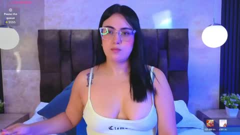 Snapshot of victoriaandrade chatting on 06.03.26 Victoria Andrade online show from 06.03.26