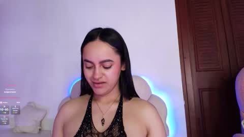 Snapshot of victoriablack_ chatting on 02.08.25 Victoria online show from 02.08.25