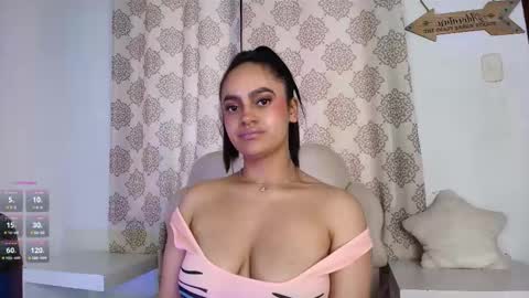 Snapshot of victoriablack_ chatting on 03.05.25 Victoria online show from 03.05.25