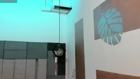 Victoria  online show from 02.22.26