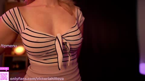 Snapshot of victoriahillova chatting on 10.05.25 Victoria Hillova online show from 10.05.25