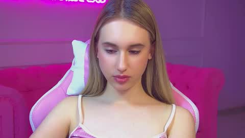 Victoria online show from 10.08.25