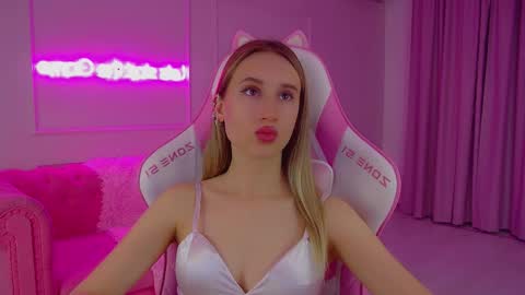 Victoria online show from 01.14.26