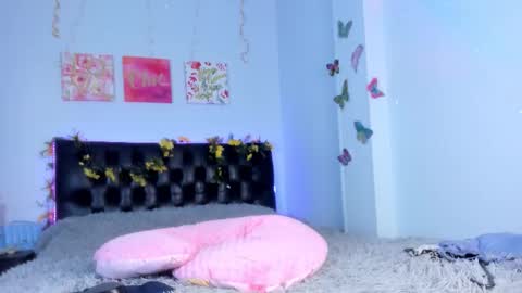 Snapshot of victorialarson2 chatting on 11.07.25 Victoria Larson - Independient Model online show from 11.07.25