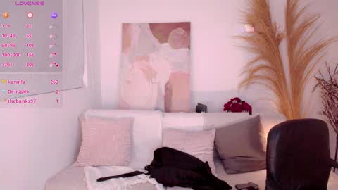 Victoria online show from 04.14.26