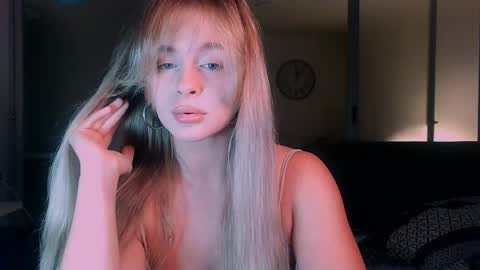 Eva and Victor online show from 10.11.25