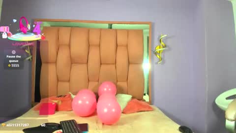 victoriaobey online show from 10.21.25