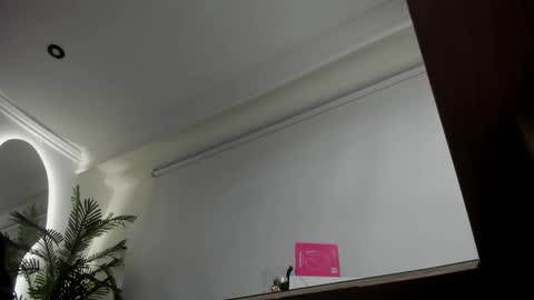 Snapshot of victoriapaker chatting on 01.19.26 victoriapaker online show from 01.19.26