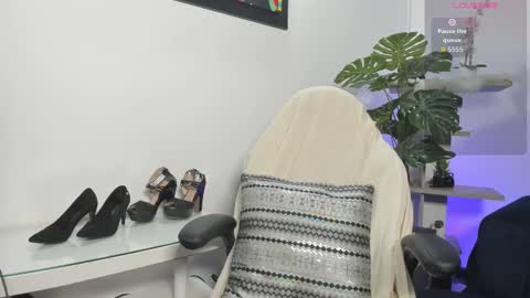 Snapshot of victoriapaker chatting on 02.23.26 victoriapaker online show from 02.23.26