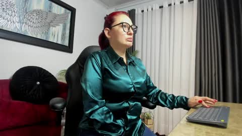 victoriapaker online show from 04.08.26