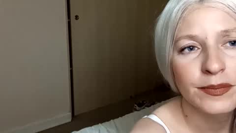 victoriaqueen1990 online show from 12.11.24