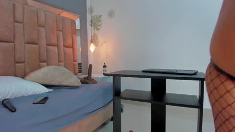 Snapshot of victoriaroyce1 chatting on 01.24.25 Victoria online show from 01.24.25