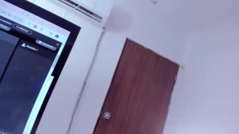 victoriasanz_ online show from 10.08.25