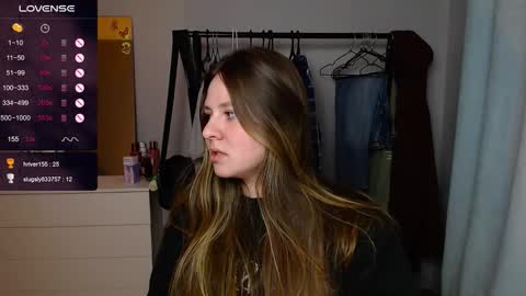 Snapshot of victoriassecrets_ chatting on 01.31.26 victoriassecrets_ online show from 01.31.26