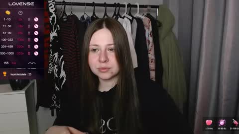 Snapshot of victoriassecrets_ chatting on 02.21.26 victoriassecrets_ online show from 02.21.26