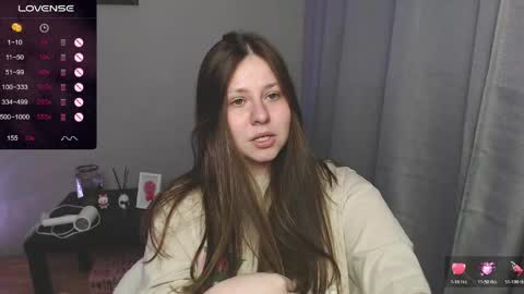 Snapshot of victoriassecrets_ chatting on 03.24.26 victoriassecrets_ online show from 03.24.26