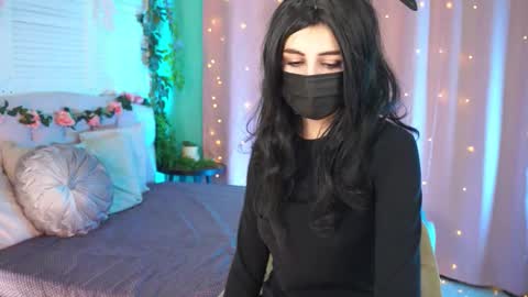 Victoria online show from 09.10.25