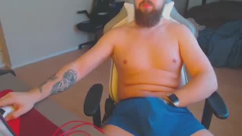 Snapshot of videmashot chatting on 03.01.25 vade online show from 03.01.25