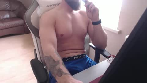 Snapshot of videmashot chatting on 05.09.26 vade online show from 05.09.26