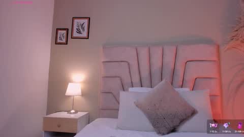 Snapshot of viictoria_becker chatting on 09.30.25 Victoria online show from 09.30.25