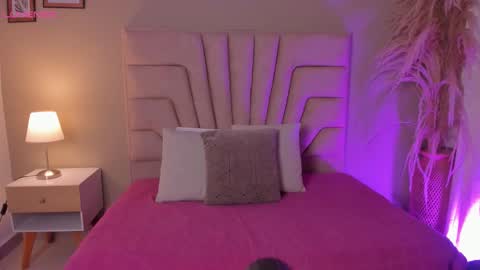 Snapshot of viictoria_becker chatting on 02.23.26 Victoria online show from 02.23.26