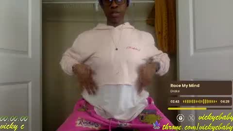 Vicky C Vicky V - Vicky C Baby Baby Vee - Schoolgurl V - V the Qween of Edging - Miss Vicky if U Nasty online show from 01.30.25