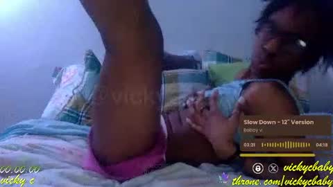 Vicky C Vicky V - Vicky C Baby Baby Vee - Schoolgurl V - V the Qween of Edging - Miss Vicky if U Nasty online show from 01.31.25
