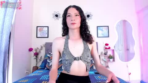 Violet online show from 04.13.26