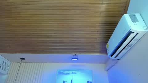 Viiolett online show from 11.06.25