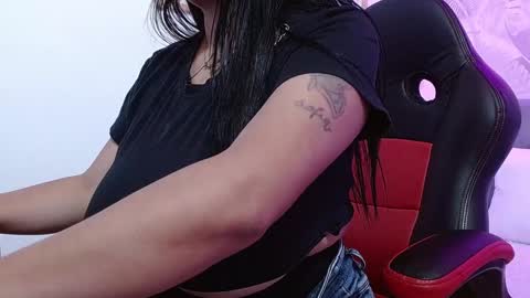 viioleta online show from 01.30.25