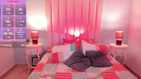 Violet online show from 02.05.25